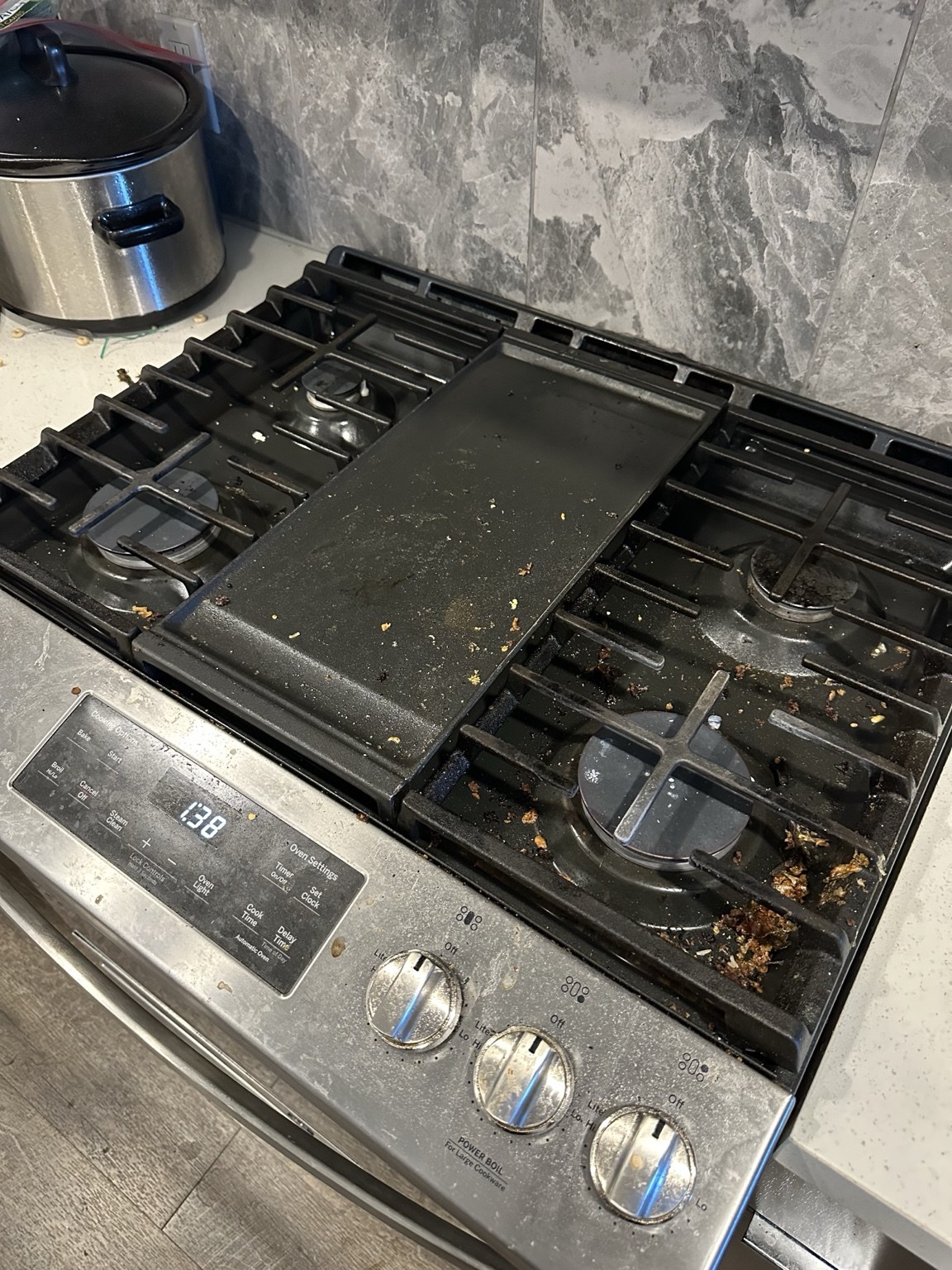 Kitchen / Stove Deep Cleaning before